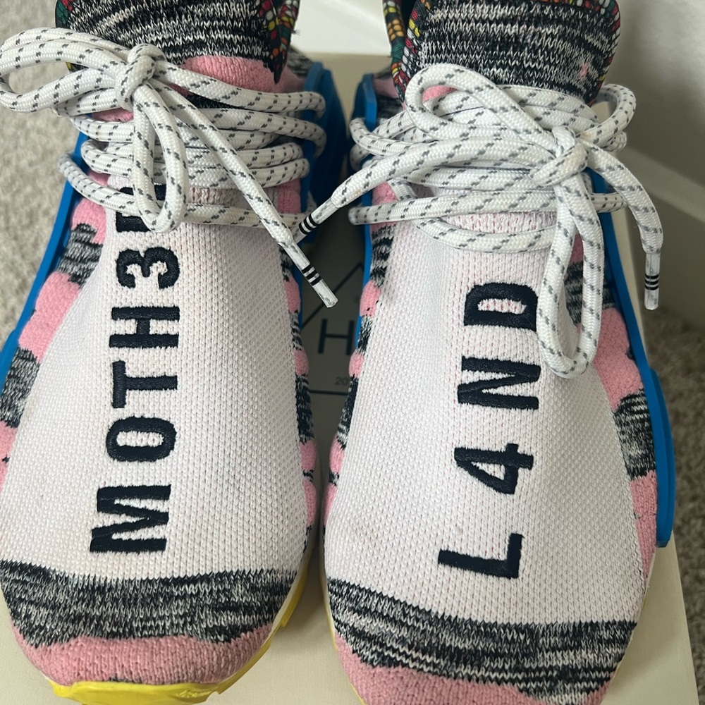 Pharrell nmd
